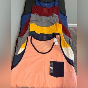 Lot 6 GAP, RVCA, Volcom Tank Tops Assortment Size XL
